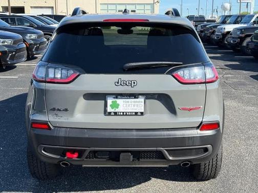 2022 Jeep Cherokee Trailhawk