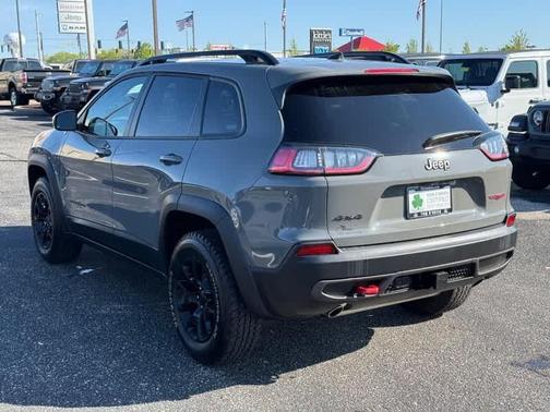 2022 Jeep Cherokee Trailhawk