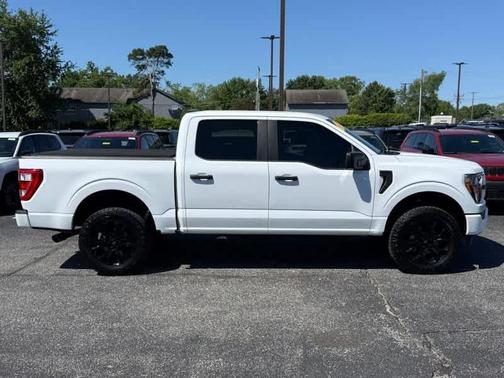Oxford White 2023 Ford F-150 XL