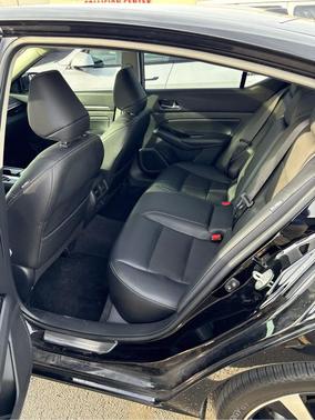 2021 Nissan Altima 2.5 Platinum