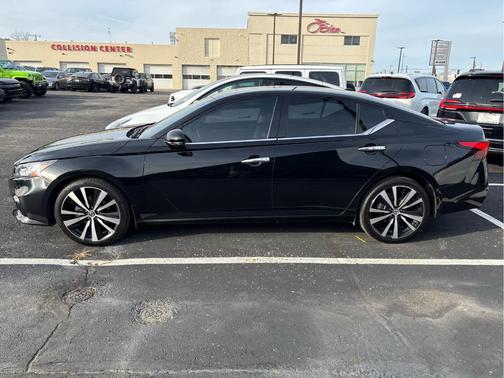 2021 Nissan Altima 2.5 Platinum