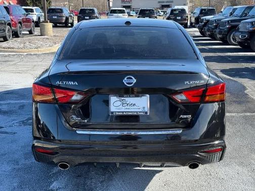 2021 Nissan Altima 2.5 Platinum