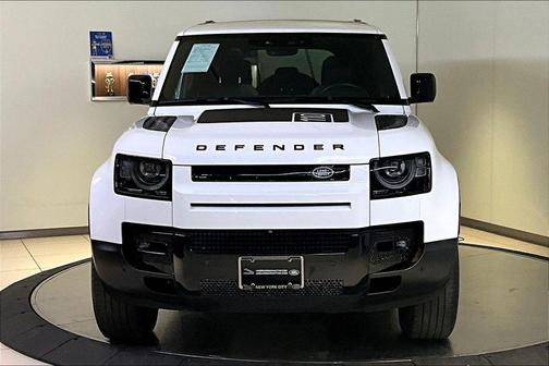Fuji White 2023 Land Rover Defender 110 S