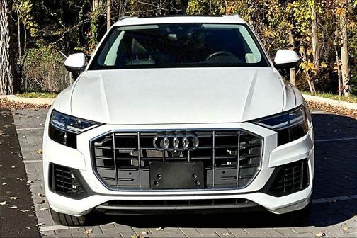 2022 Audi Q8 55 Premium
