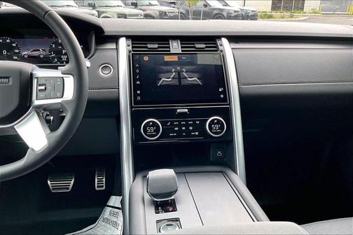 Blue Metallic 2025 Land Rover Discovery Dynamic SE
