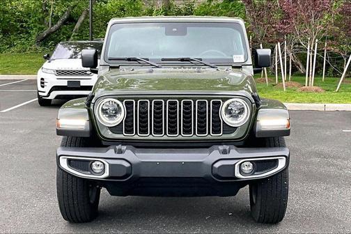 Sarge Green Clearcoat 2024 Jeep Wrangler 4-Door Sahara 4x4