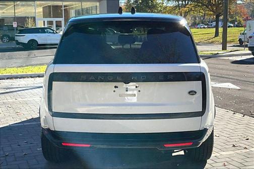 2023 Land Rover Range Rover P530 SE