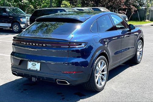 Dark Blue 2024 Porsche Cayenne Cayenne