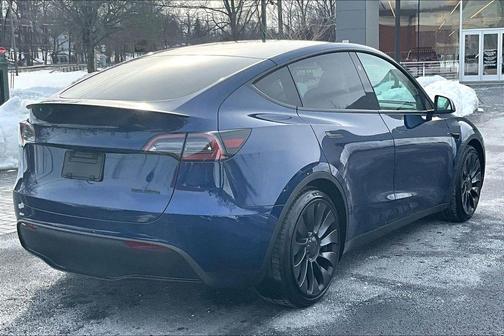 2024 Tesla Model Y Performance Dual Motor All-Wheel Drive