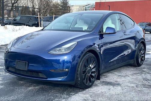 2024 Tesla Model Y Performance Dual Motor All-Wheel Drive
