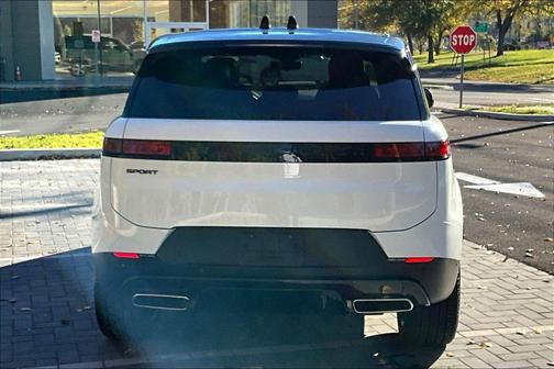 2024 Land Rover Range Rover Sport SE