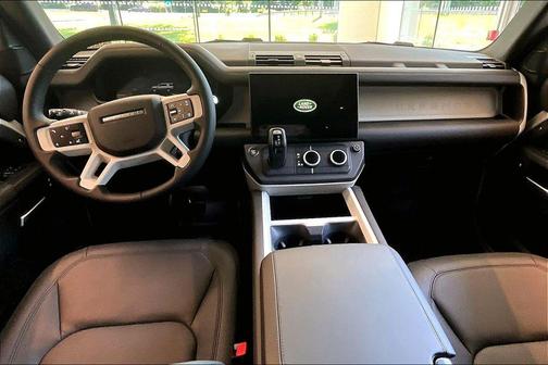 Borasco Grey Metallic 2026 Land Rover Defender P400 X-Dynamic SE