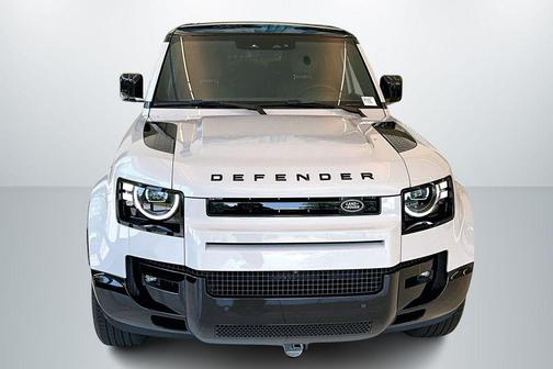 Borasco Grey Metallic 2026 Land Rover Defender P400 X-Dynamic SE