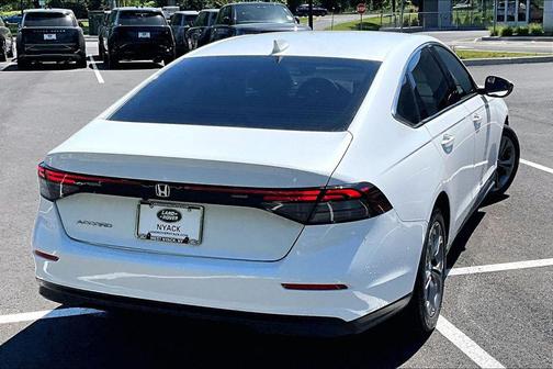 Platinum White Pearl 2023 Honda Accord EX