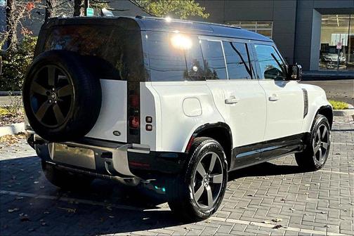 2023 Land Rover Defender 110 S