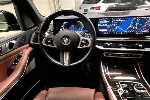 Manhattan Green Metallic 2025 BMW X5 xDrive40i