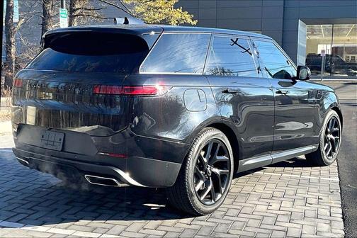 2024 Land Rover Range Rover Sport SE
