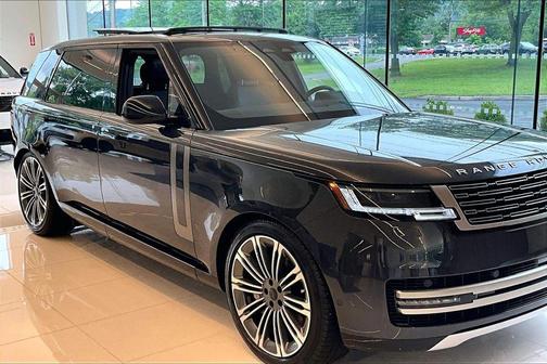 Carpathian Grey Premium Metallic 2026 Land Rover Range Rover P530 SE 7 Seat