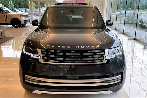 Carpathian Grey Premium Metallic 2026 Land Rover Range Rover P530 SE 7 Seat