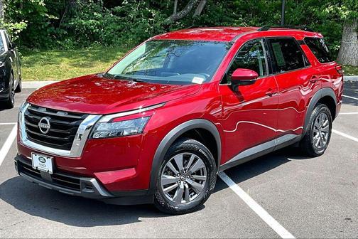 Scarlet Ember 2024 Nissan Pathfinder SV 4WD