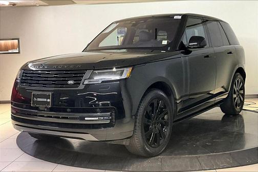 Santorini Black Metallic 2023 Land Rover Range Rover P400 SE