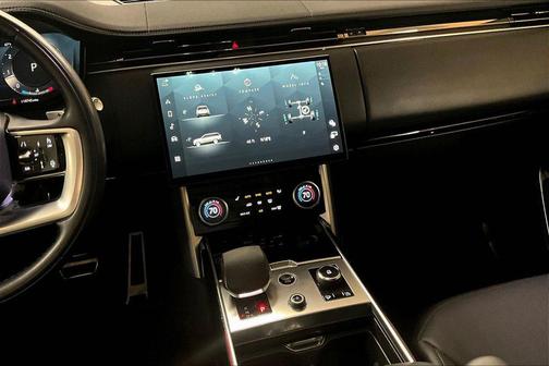 Santorini Black Metallic 2023 Land Rover Range Rover P400 SE