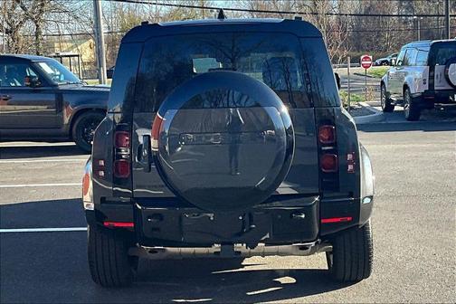 Carpathian Grey Metallic 2025 Land Rover Defender 110 P400 X-Dynamic SE