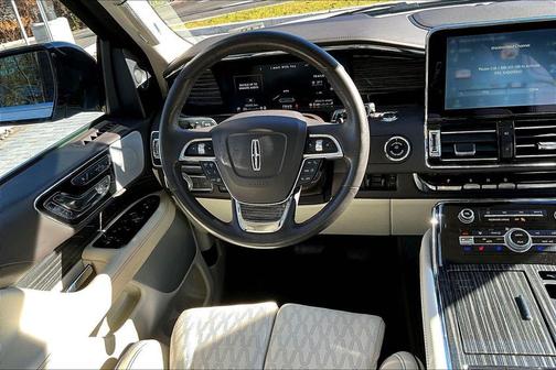 2021 Lincoln Navigator Black Label