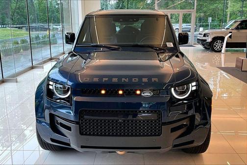 Sargasso Blue Premium Metallic 2026 Land Rover Defender P635 OCTA