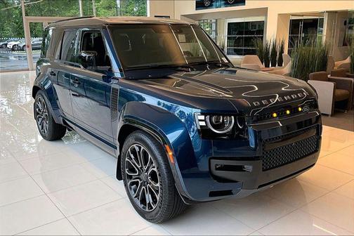 Sargasso Blue Premium Metallic 2026 Land Rover Defender P635 OCTA