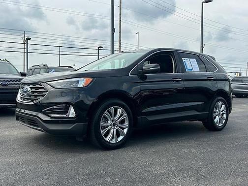 2020 Ford Edge Titanium