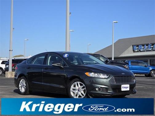 2016 Ford Fusion SE
