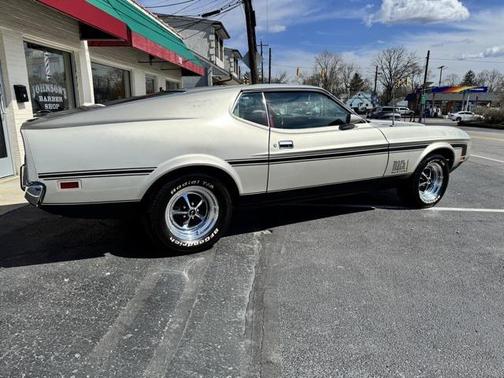 1972 Ford Mustang Base