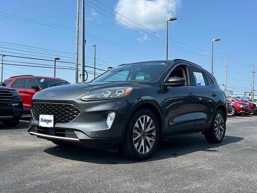 2020 Ford Escape Titanium
