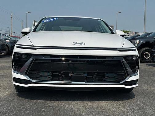 2024 Hyundai SONATA Hybrid SE