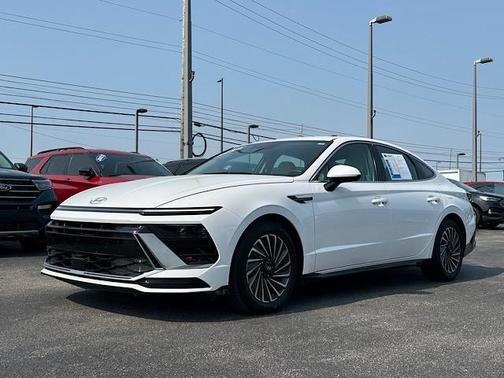 2024 Hyundai SONATA Hybrid SE