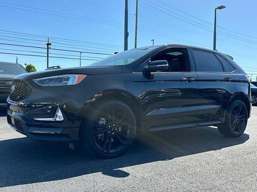 2022 Ford Edge ST