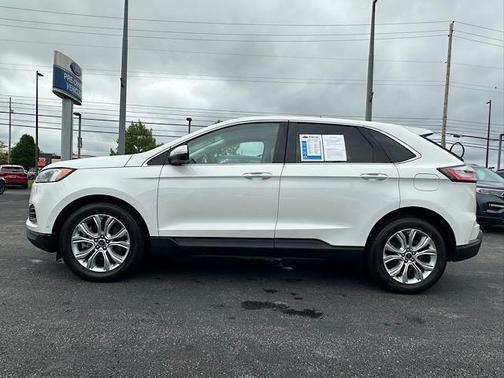 2020 Ford Edge Titanium