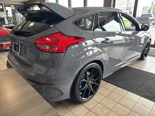 2016 Ford Focus RS Base
