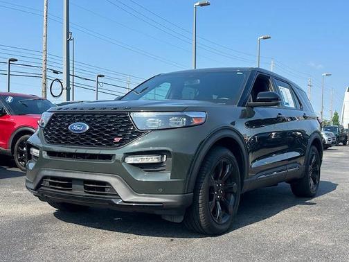 2022 Ford Explorer ST