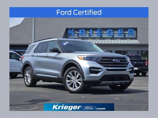 ICONIC SILVER METALLIC 2024 Ford Explorer XLT