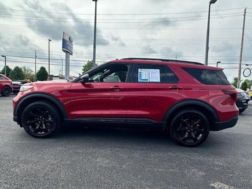 2023 Ford Explorer ST-Line