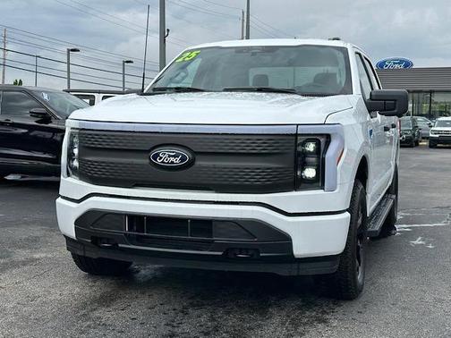 2025 Ford F-150 Lightning XLT