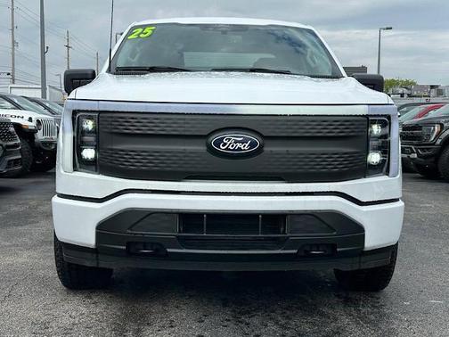 2025 Ford F-150 Lightning XLT
