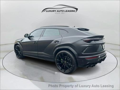 Black 2020 Lamborghini Urus Base