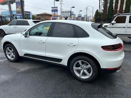 2017 Porsche Macan Base