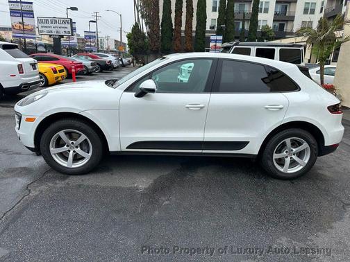 2017 Porsche Macan Base