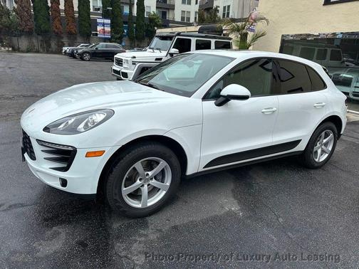 2017 Porsche Macan Base