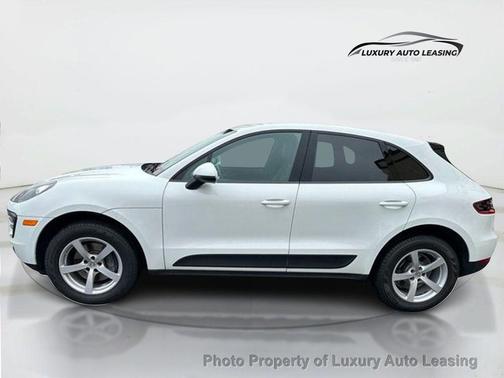 2017 Porsche Macan Base