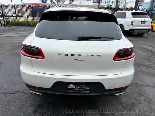 2017 Porsche Macan Base